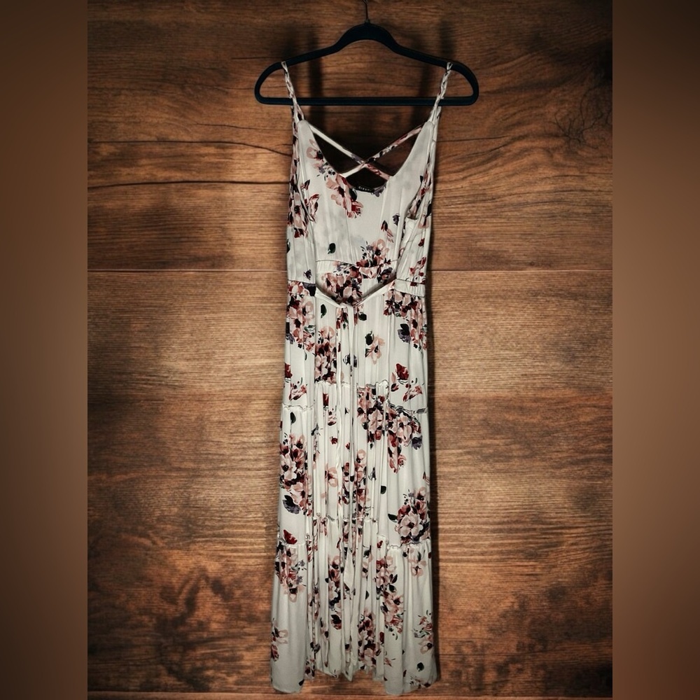 Torrid white floral maxi dress - 1X - Picture 2 of 6
